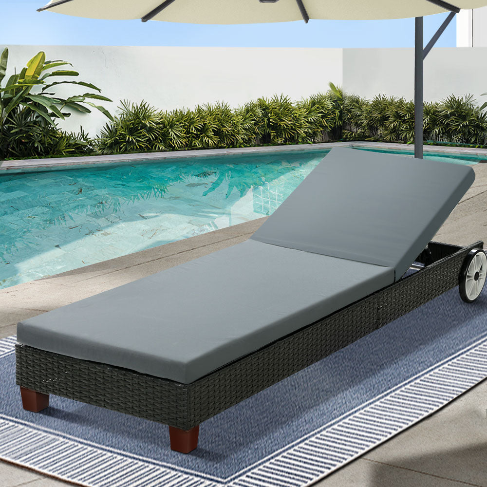 Gardeon Sun Lounge Wicker Day Bed With Wheels